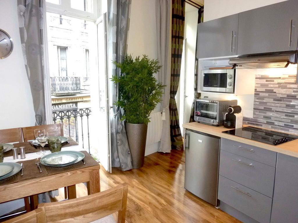 Appartement "Princesse Eleonore" - Centre Historique بوردو الغرفة الصورة